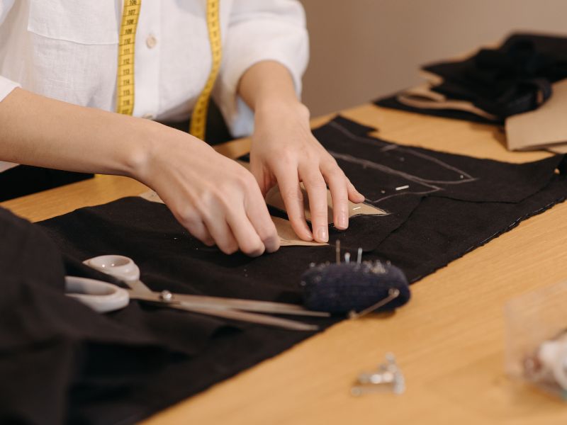 Offline & Online Stitching Classes In Marathi & Hindi